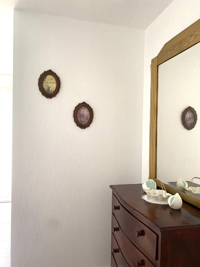 Bed and Breakfast Le Vieux Moulin Bouhet Esterno foto