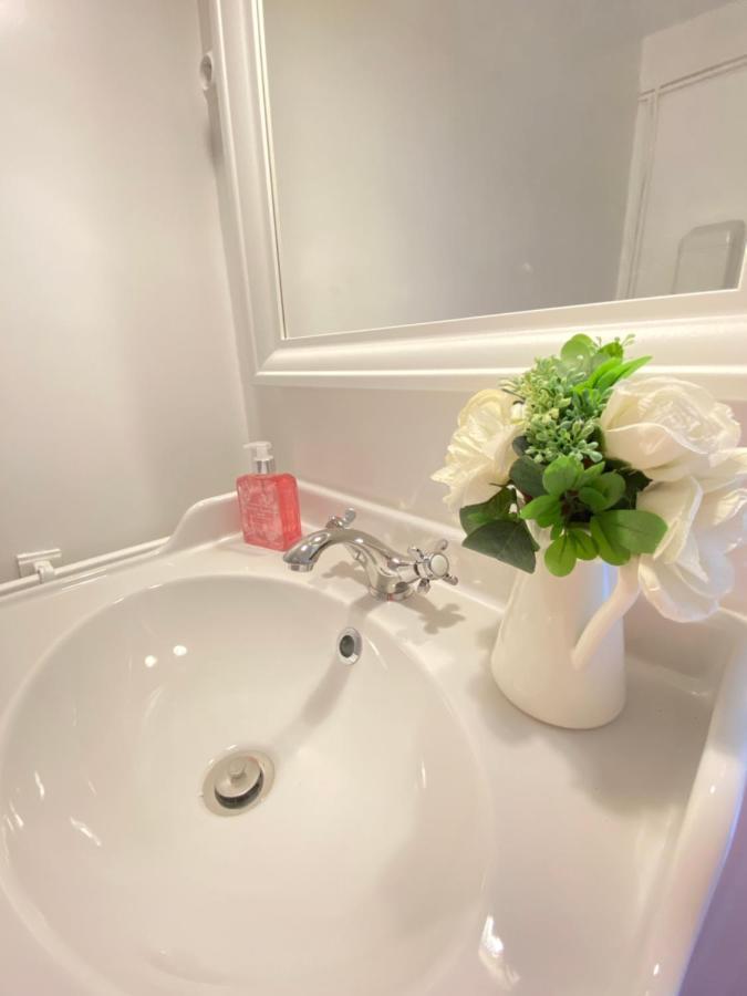 Bed and Breakfast Le Vieux Moulin Bouhet Esterno foto