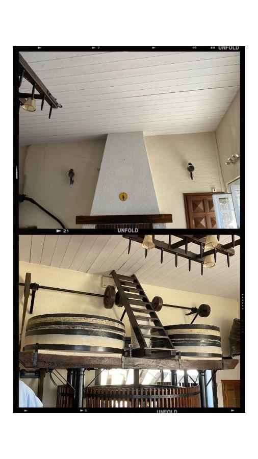 Bed and Breakfast Le Vieux Moulin Bouhet Esterno foto